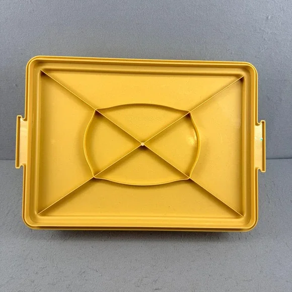Vtg Tupperware Harvest Gold Rectangular Container Sunburst Lid‎ 1970s Retro MCM