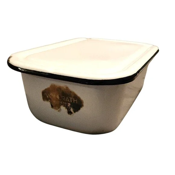 Vollrath Enameled Metal Refrigerator Box & Lid White w/ Blue Trim 12