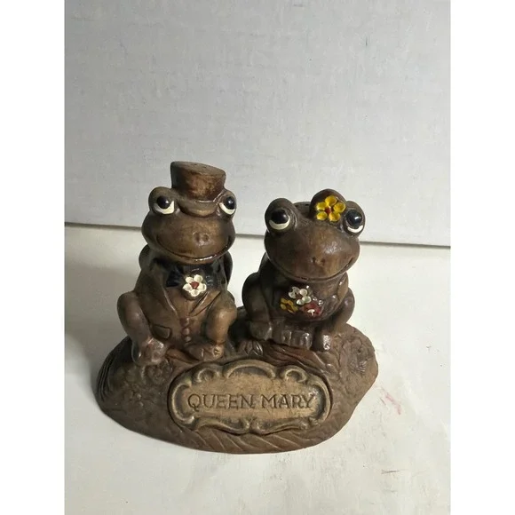 Vintage Queen Mary Frog Salt and Pepper Shakers Ceramic Bride Groom Souvenir Set
