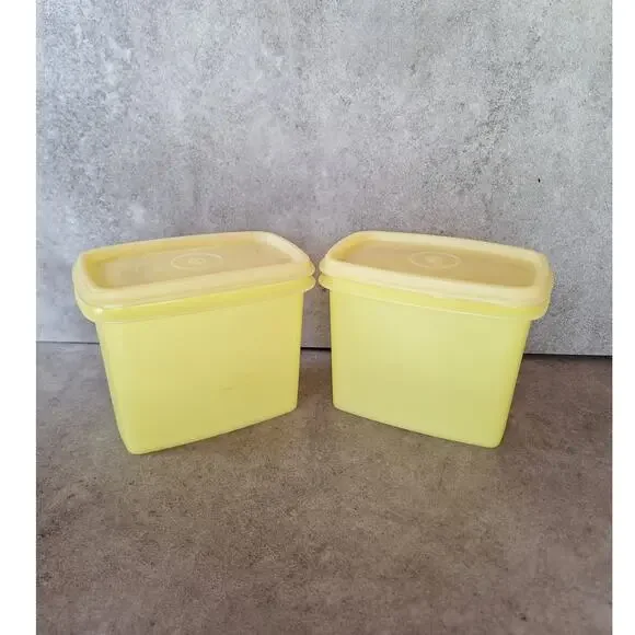 Tupperware vintage 70s Shelf saver small container set of 2 w lids butter yellow