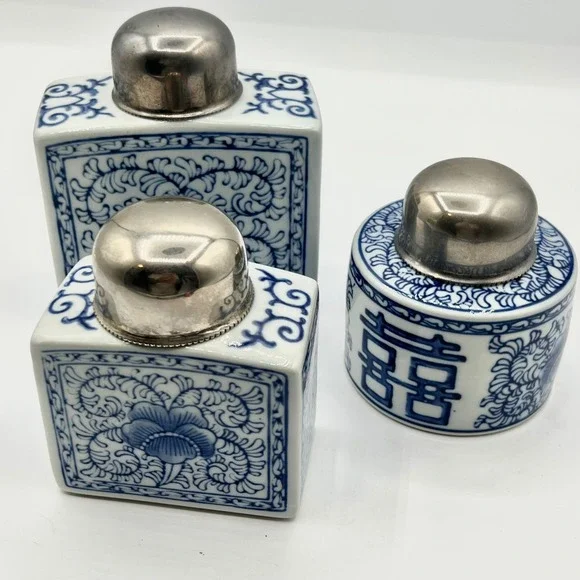 Vintage Two's Company Ceramic‎ Blue White Floral Tea Caddies Canisters Set of 3