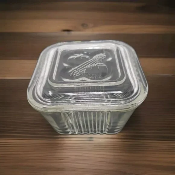 Vintage Federal Glass Refrigerator Bowl Dish Square Embossed Lid 2 small chips