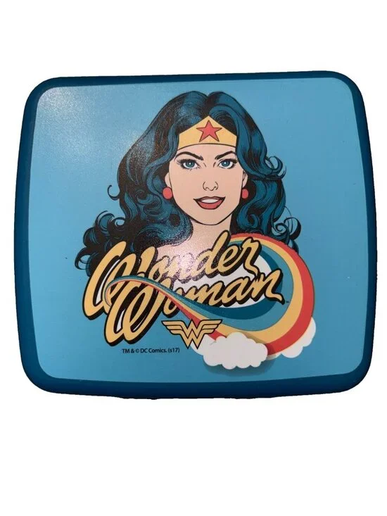 Vintage Tupperware Wonder Woman Sandwich Keeper and Snack Container , DC Comics