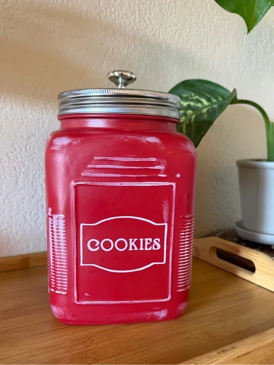 RED COOKIE JAR 9
