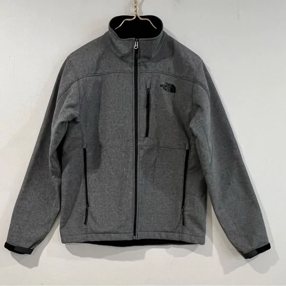 The North Face Men 's Apex Barrera Soft Shell  grey S