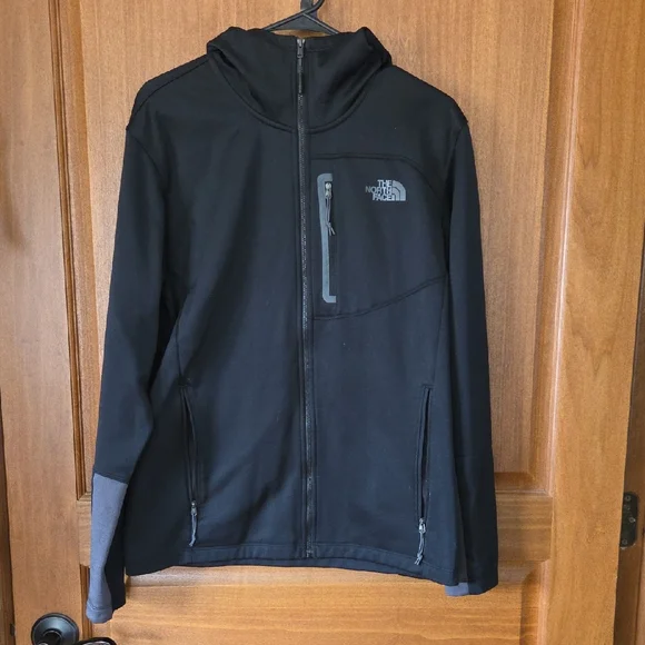 The North Face Black Men’s Full-Zip Performance Jacket Size Medium Athleisure
