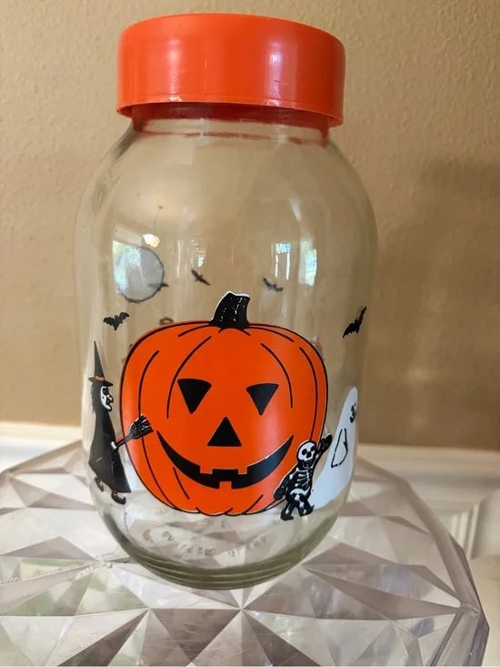 Carlton 3L Halloween Themed Trick or Treaters Big Jar