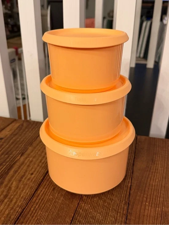 Modern Tupperware Peach Nesting Round Food Containers