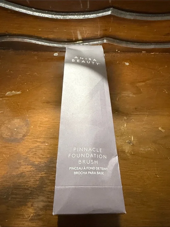 Anisa Beauty Pinnacle Foundation Brush