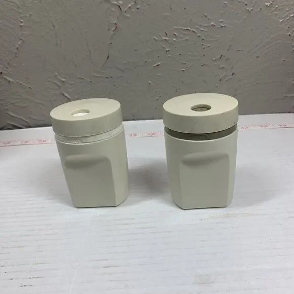 VIntage Tupperware Salt And Pepper Shakers Set‎ Almond Beige 1471