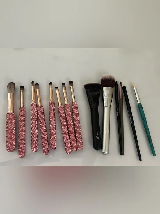 Bundle of makeup brushes