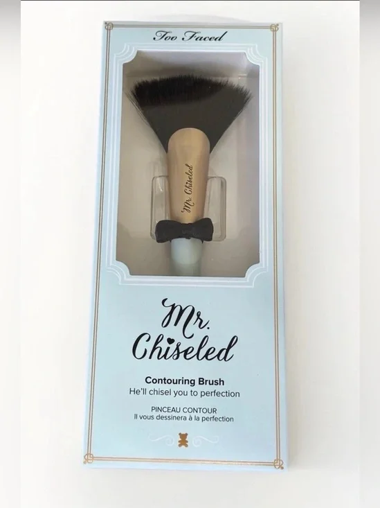 Too Faced Mr. Chiseled Angled Contour Brush (VEGAN) Limited Edition NEW In Box