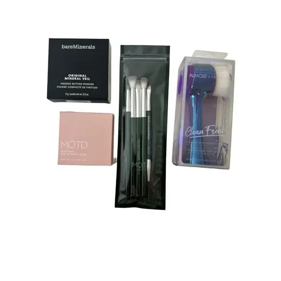 Makeup Bundle bareMinerals‎ powder, MOTD BLUSH, MOTD BRUSHES, Cleansing Brush
