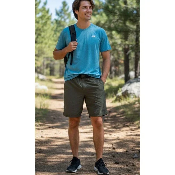 North Face Size M Shorts Utility Water Mesh Lined Green Nylon Outdoor Hybrid