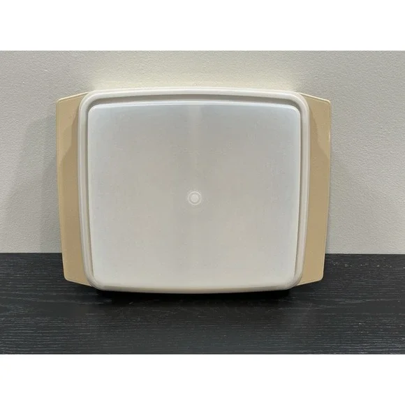 Vtg Tupperware Deviled Egg Keeper Carrier Tray 723-3 Beige/Tan w/Lid No Egg Tray