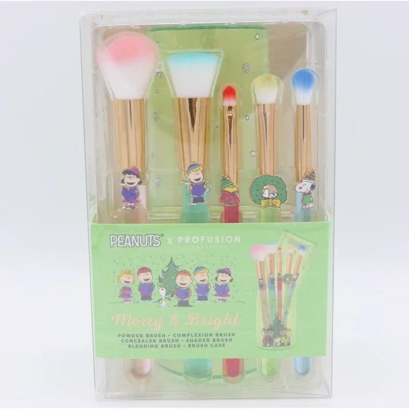 Peanuts x Profusion Merry & Bright 5 Pc Brush Set & Brush Case Holiday Beauty