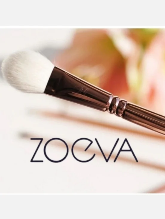 Zoeva Rose Golden 105 Luxe Highlight Brush NWT