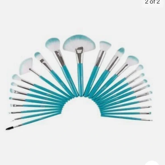 Beauty creations set of 24 makeup brushes/tools