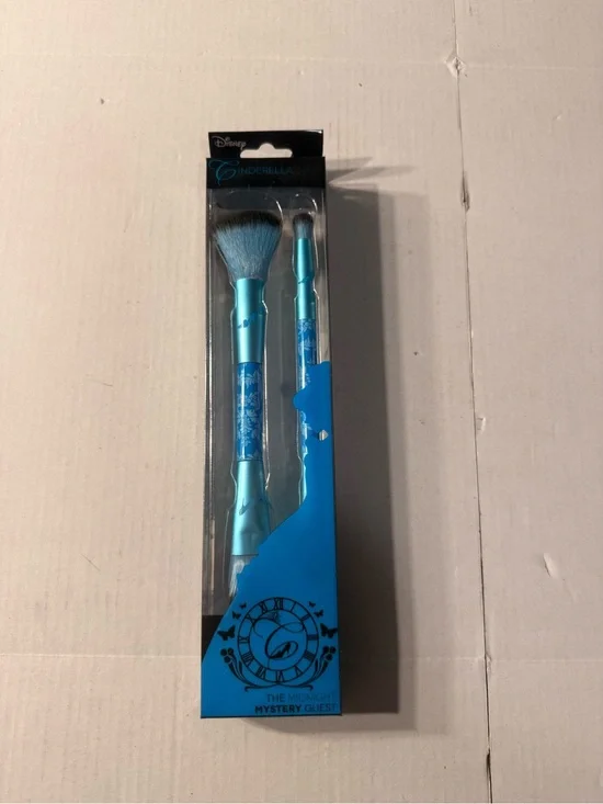 Disney Cinderella Teal Blue Makeup Brush Duo