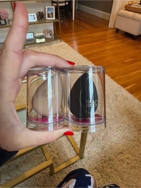 beautyblender Duo Makeup Sponges in Black & Beige with Holders