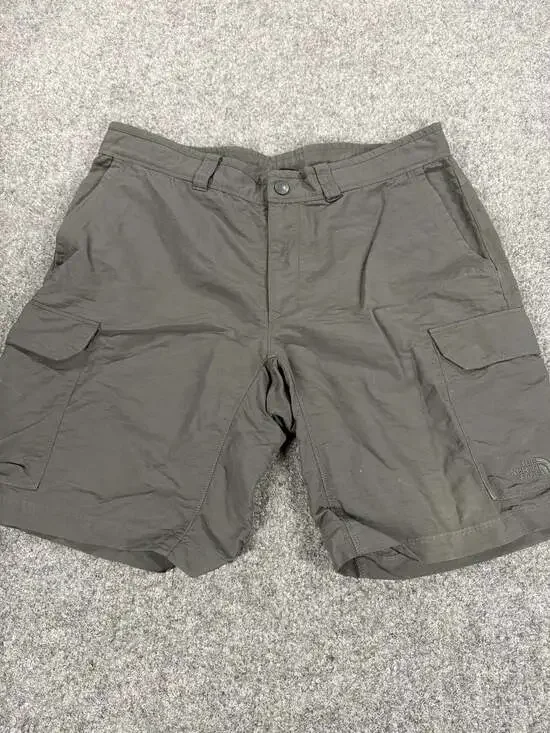 The North Face Men's Hiking Cargo Shorts Olive Green Size 36