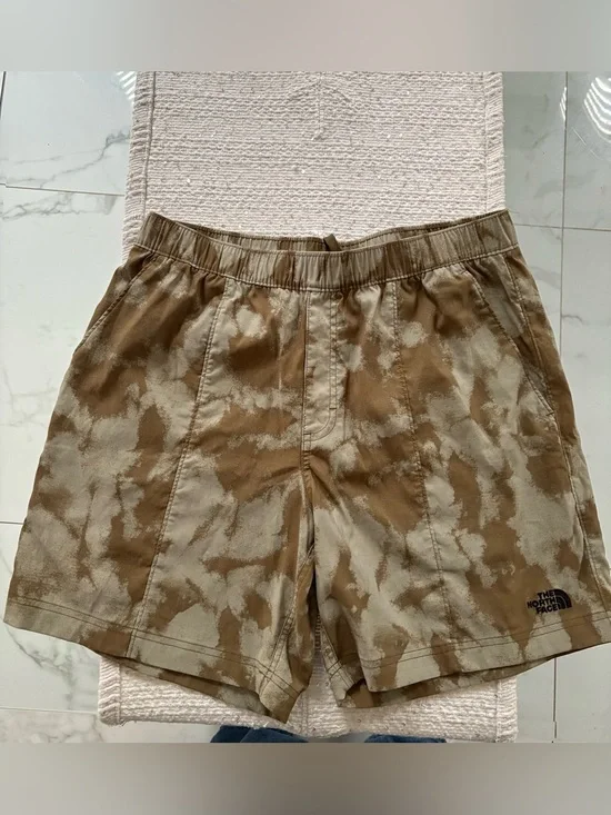 The North Face Men's Tan & Cream Athletic Shorts