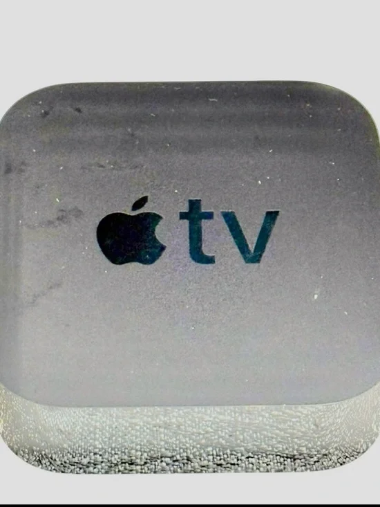 Apple TV 4K A1842 32GB Streaming Media Player Siri Remote HDMI