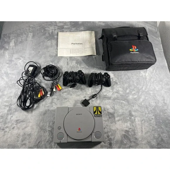 Sony PlayStation 1 PS1 Console Bundle 2 Controllers Carrying Case SCPH-101