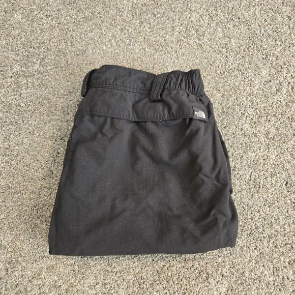 The‎ North Face Mens Hiking Cargo Shorts  Size Medium  Dark Gray Flashdry