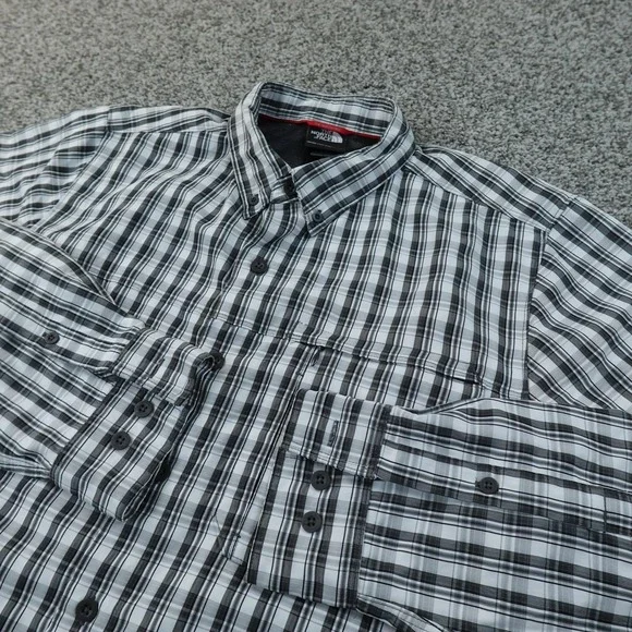 North Face Shirt Mens M Gray Performance Button Up Long Sleeve‎ Outdoor Hiking
