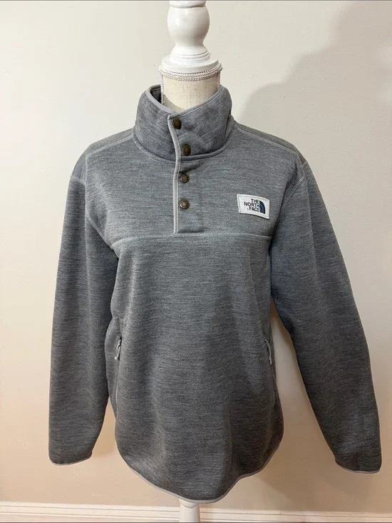The North Face Heather Gray Snap-Button Fleece Pullover