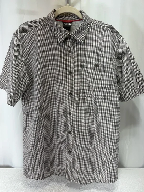 The North Face Men’s Short-Sleeve Micro Check Button Shirt - Black & White 1776