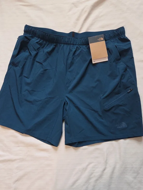 NWT The North Face Durable Water Repellent  Men’s Blue Active Shorts Sz L