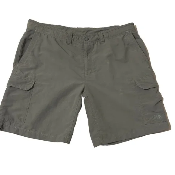 THE‎ NORTH FACE Hiking Cargo Shorts Mens Size 40 Gray Pockets Button Snap
