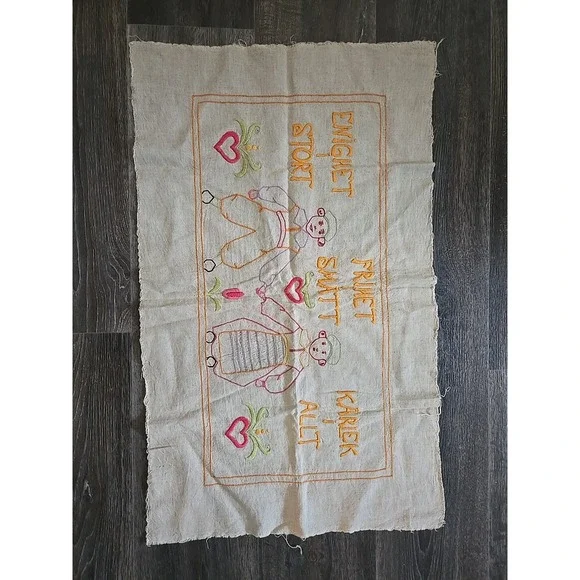 VTG Swedish Embroidered Linen Needlework Children Hearts Frihet Sutt