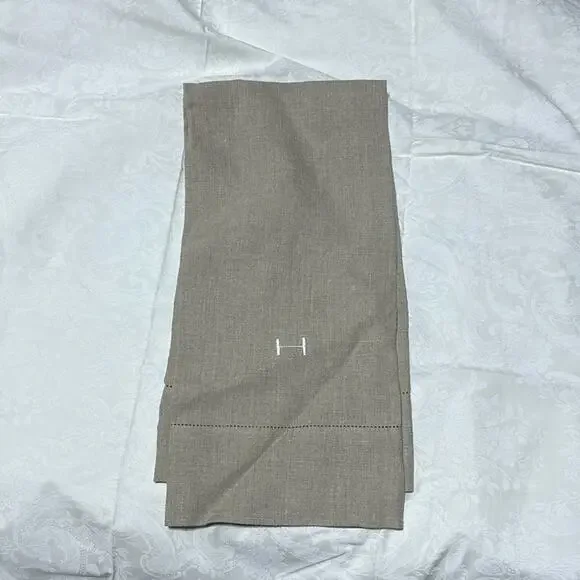 Banana Republic vintage tan linen “H” monogrammed in white tea towel decorative