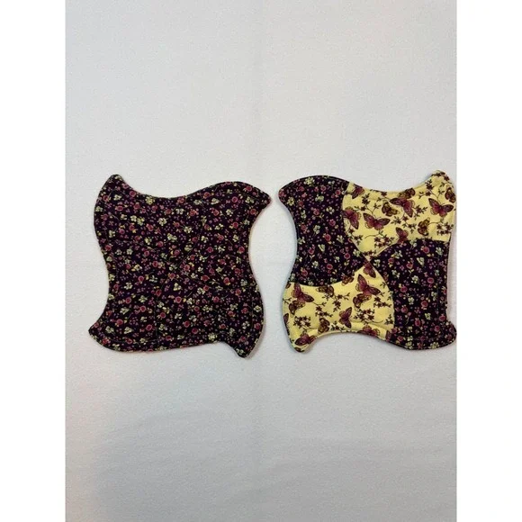 Handmade Quilted Pot Holders Set of 2 OS‎ Plum Yellow Butterfly Floral