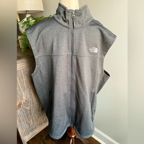The North Face Men's‎ XXL Canyonwall Zip Up Vest Pockets Dark Gray Heather