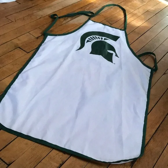 White Apron with Green‎ Spartan Logo