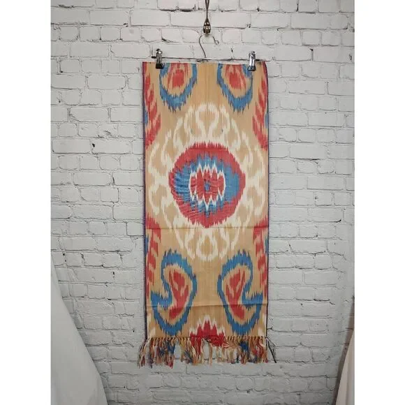 Beige/Blue/Red Multicolored Table Runner