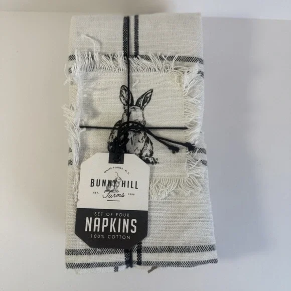 x4 BUNNY HILL FARMS NEW!!! EASTER Napkins Fringe‎ Cotton Plaid Cream Black CUTE!