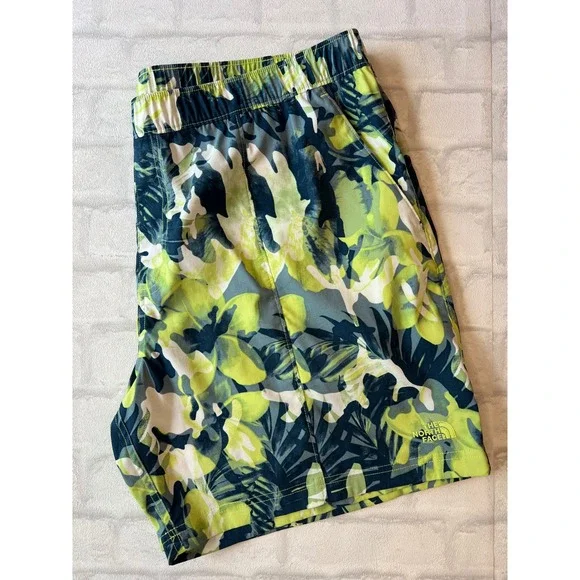 The North Face Mens Class V Water Shorts XXL Swim Trunks gorpcore active