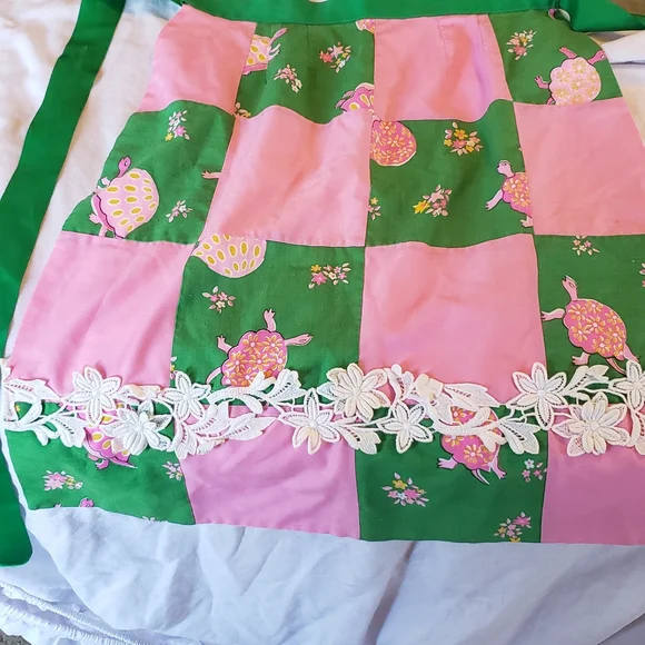 Floral Pink and Green Apron. Handmade vintage antique waist‎ apron. Pink green