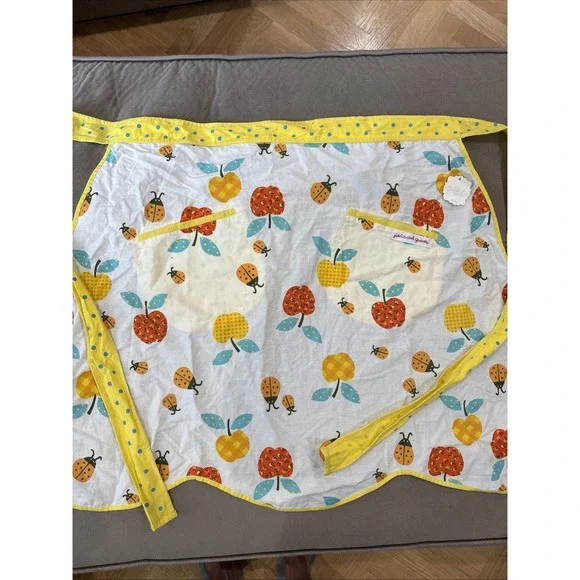 Anthropologie Apples Ladybugs Half Adult Apron Polka Dots Pockets NEW
