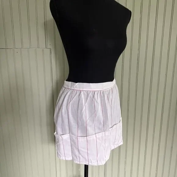 Vtg Hostess Half Apron White Red MCM 50s Pocket Retro Tie Trad Cottage Christmas