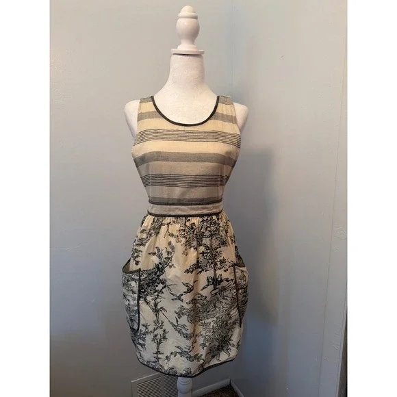 Sur La Table Cotton Apron Toile de Jouy Striped French Country Cream Charcoal