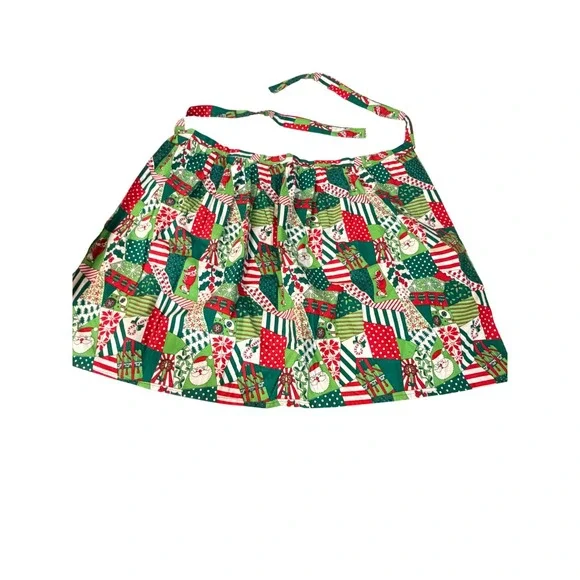 Vintage Christmas Half Apron Santa Patchwork Print Red Green Holiday Hosting