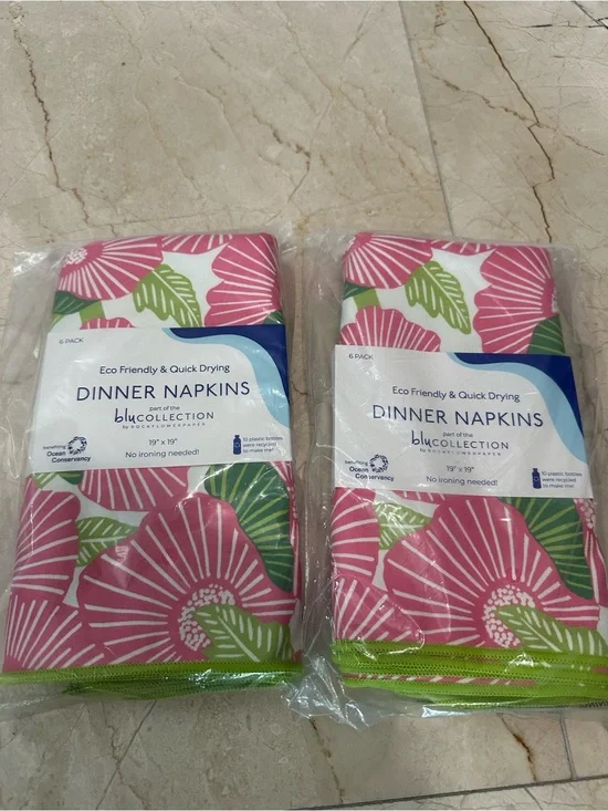 Dinner Napkins Set Of 12 19x19 NWT