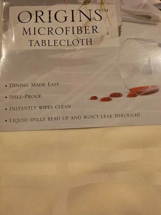 NWT Origins Microfiber Spill Proof Oblong Tablecloth 60x 1102 In Seats 8 To 10