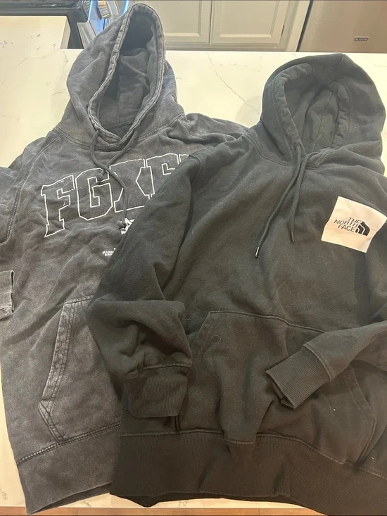 The North Face Men's Black Logo Pullover Hoodie Size Medium